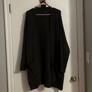 woman’s L/XL olive green cardigan